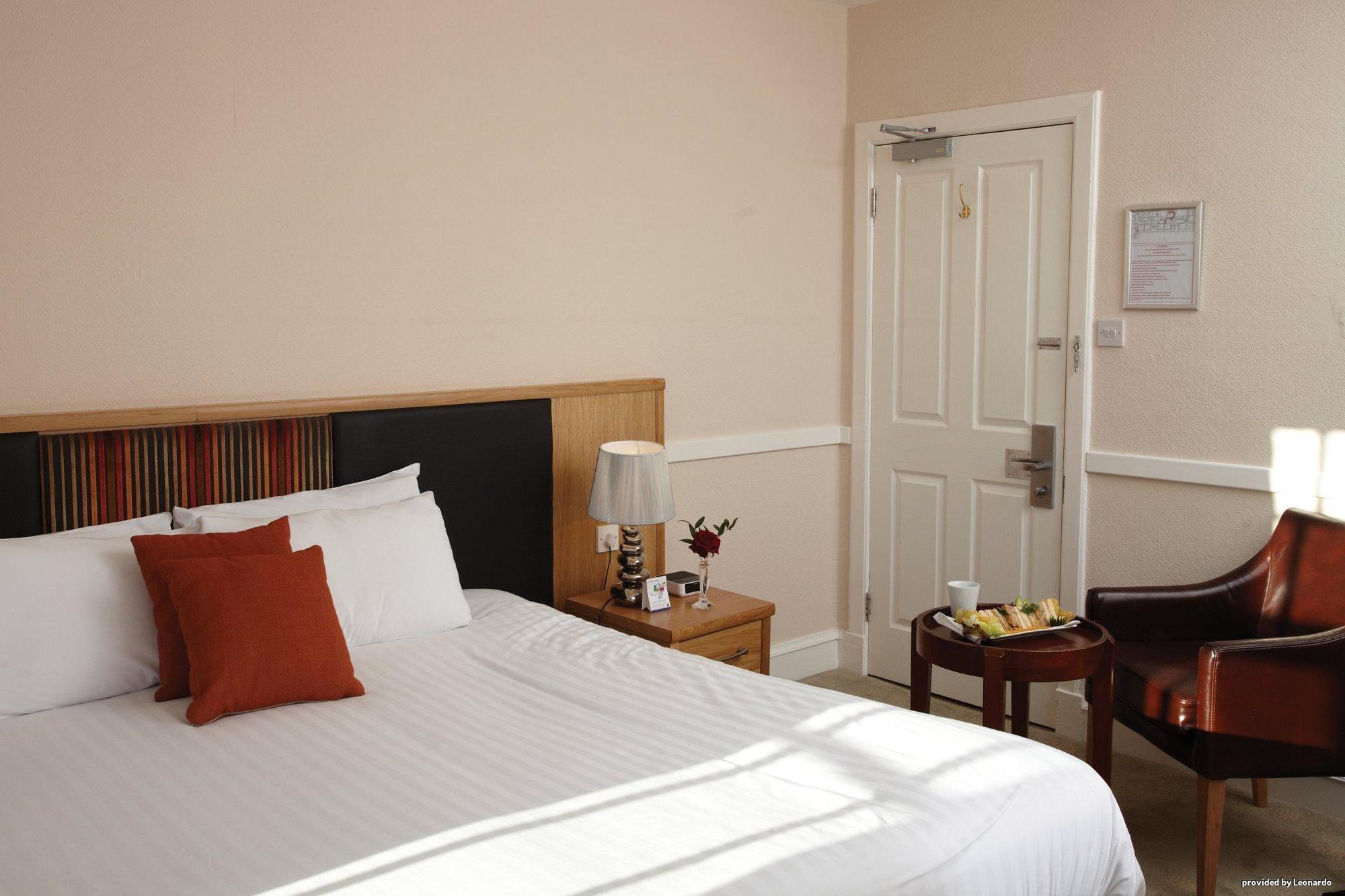 Buchanan Arms Hotel & Leisure, Sure Hotel Collection Drymen Szoba fotó